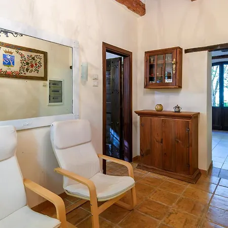 Luce Tra I Saggi 8 By Marche Villa *