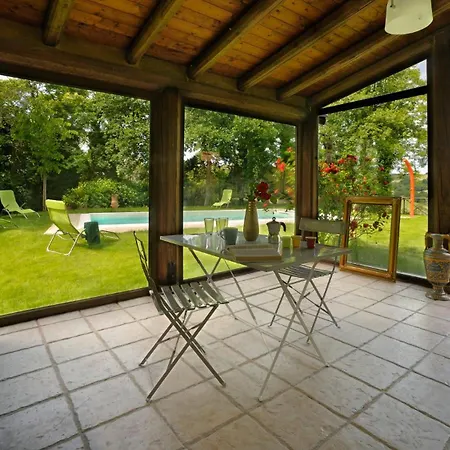 Villa Luce Tra I Saggi 8, Emma *